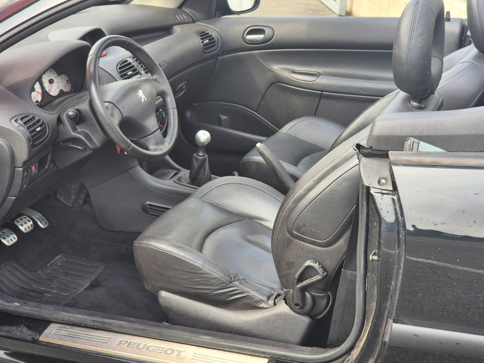 Peugeot 206 CC 1.6I 16V - vue 1