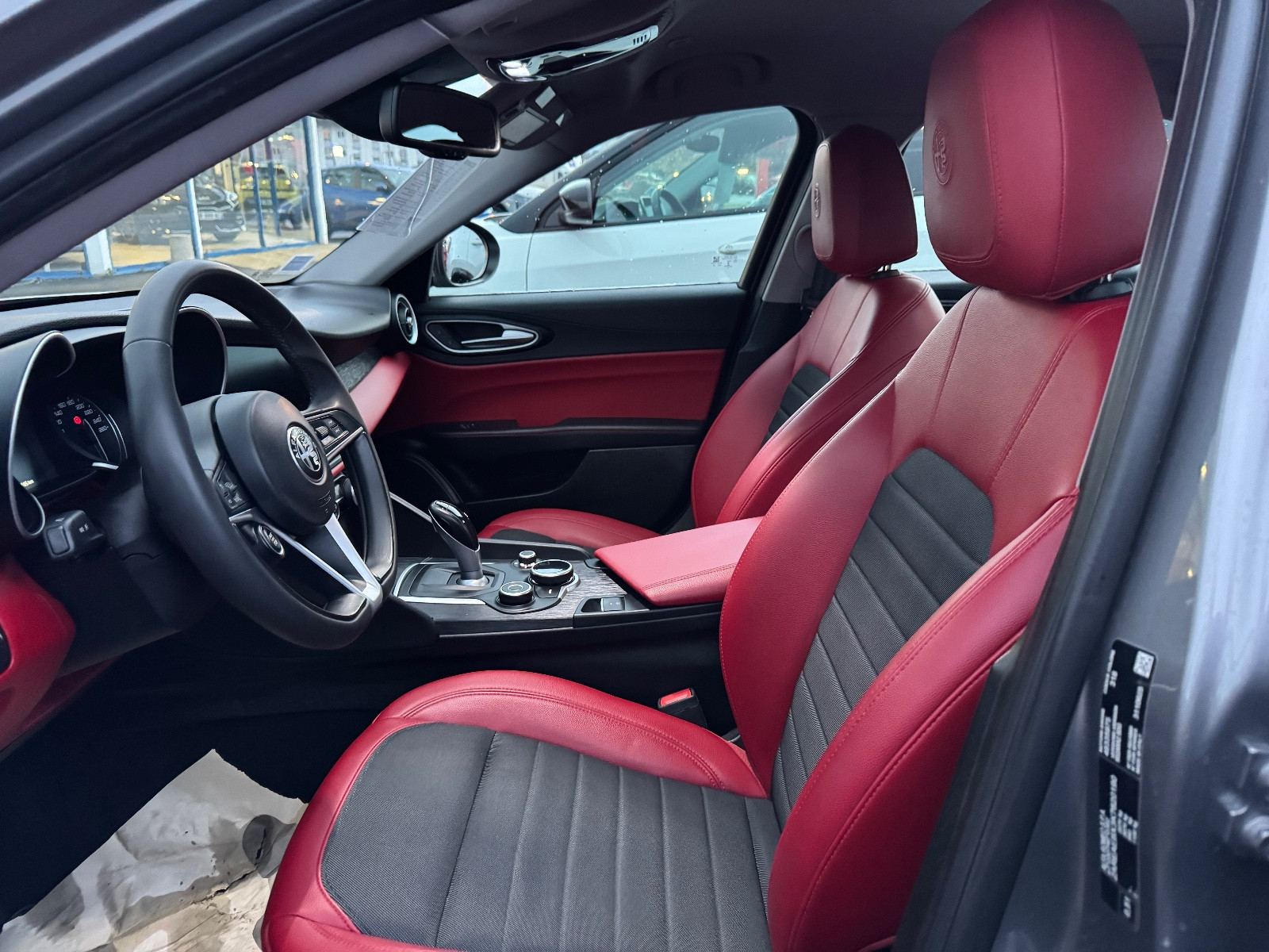 Alfa Romeo GIULIA SUPER 2.2L 160 CH AT8 - vue 1