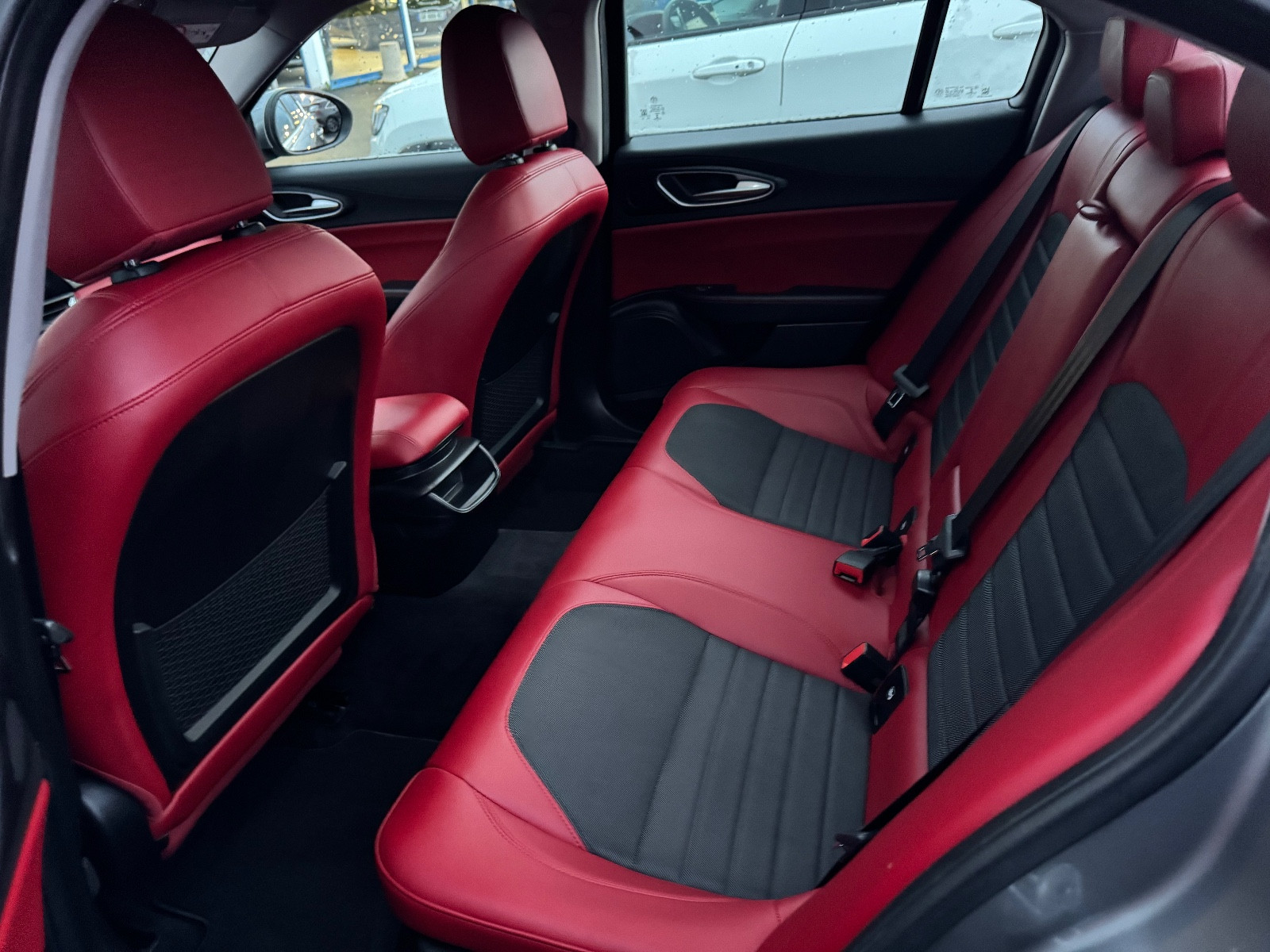 Alfa Romeo GIULIA SUPER 2.2L 160 CH AT8 - vue 1