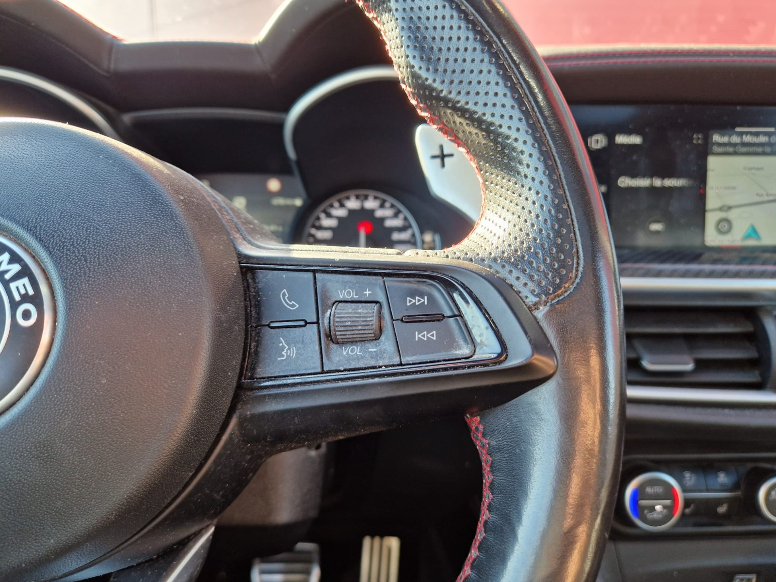 Alfa Romeo STELVIO ESTREMA Q4 2.2 JTD 210CV – GARANTIE 12 MOIS — photo 25