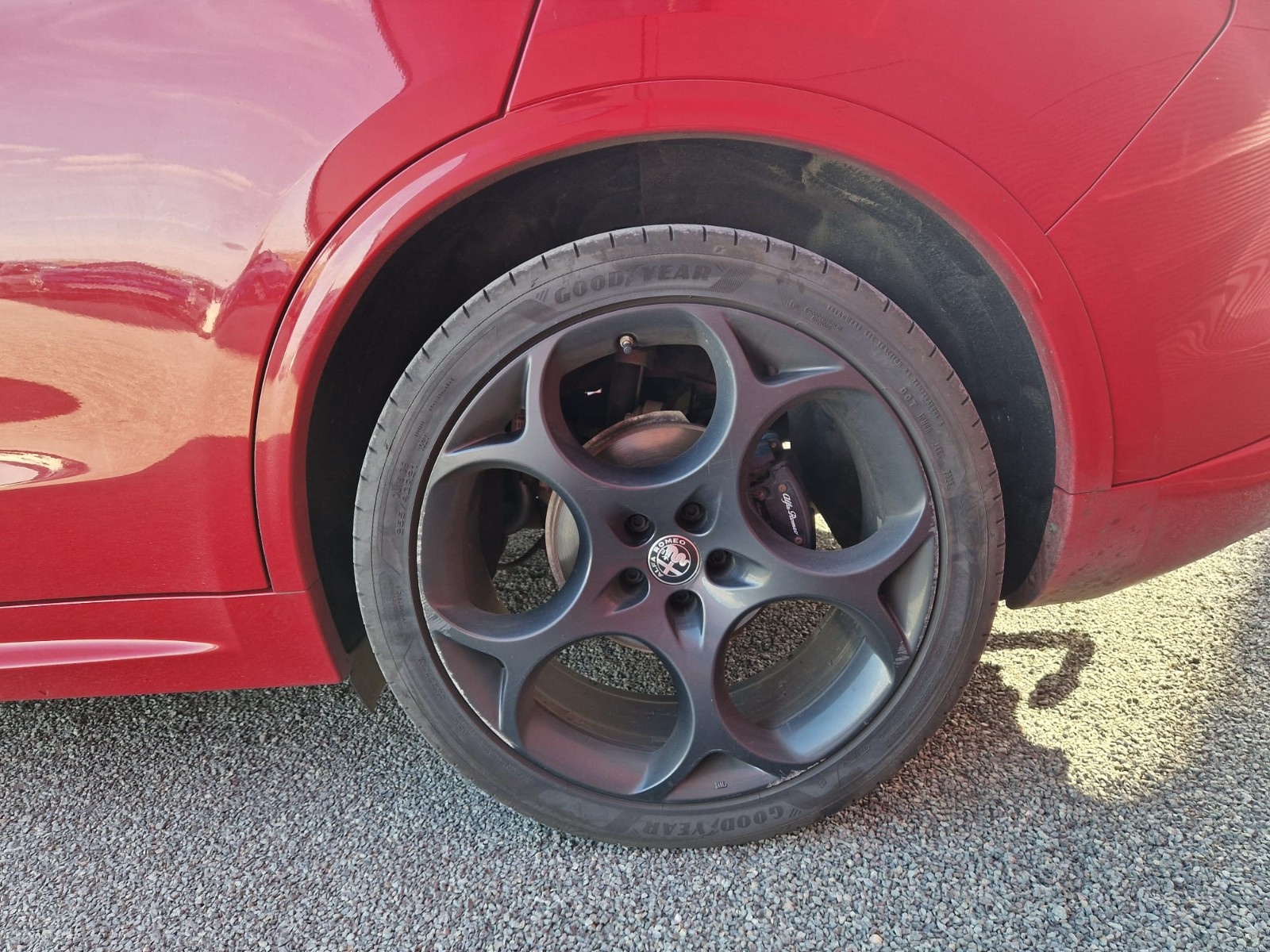 Alfa Romeo STELVIO ESTREMA Q4 2.2 JTD 210CV – GARANTIE 12 MOIS — photo 12
