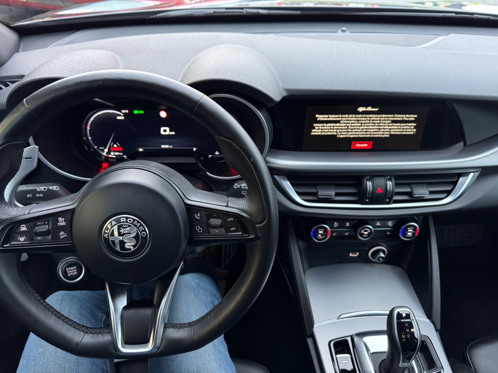 Alfa Romeo STELVIO VELOCE 2.2L 160 CH Q2 AT8 - vue 1