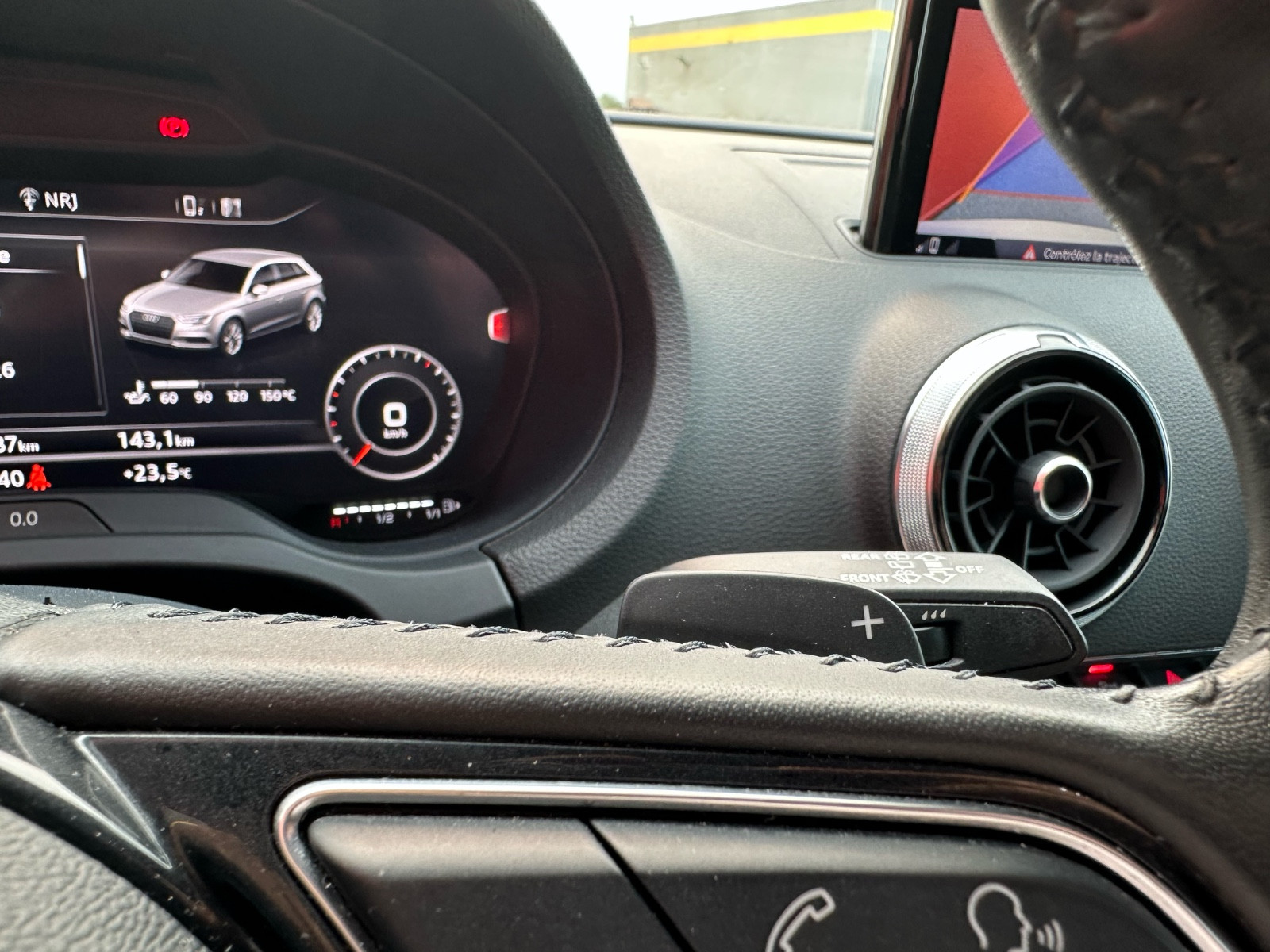 Audi A3 2.0 TDI 150 CH DESIGN LUXE – GARANTIE 12 MOIS — photo 27