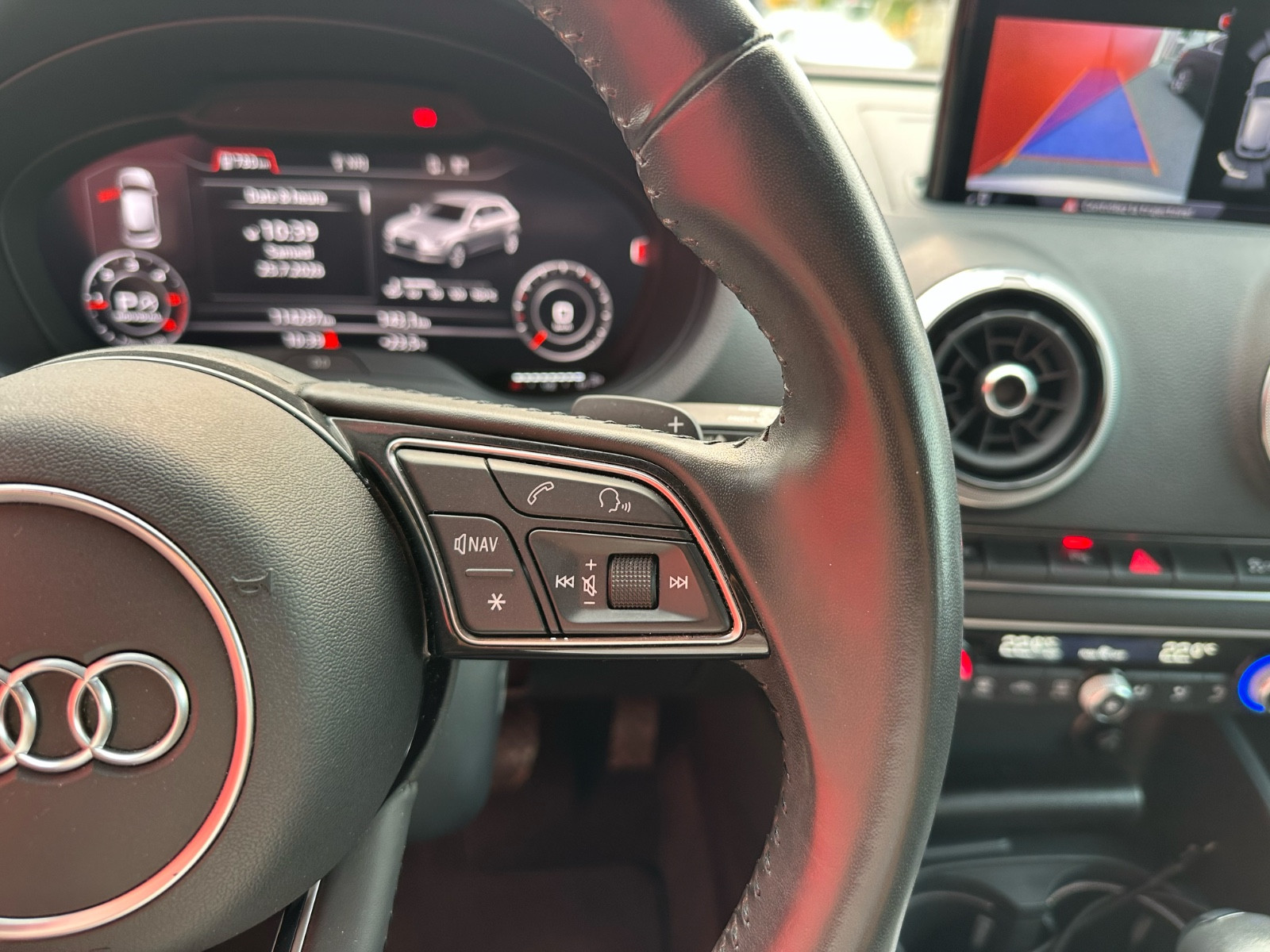 Audi A3 2.0 TDI 150 CH DESIGN LUXE – GARANTIE 12 MOIS — photo 25