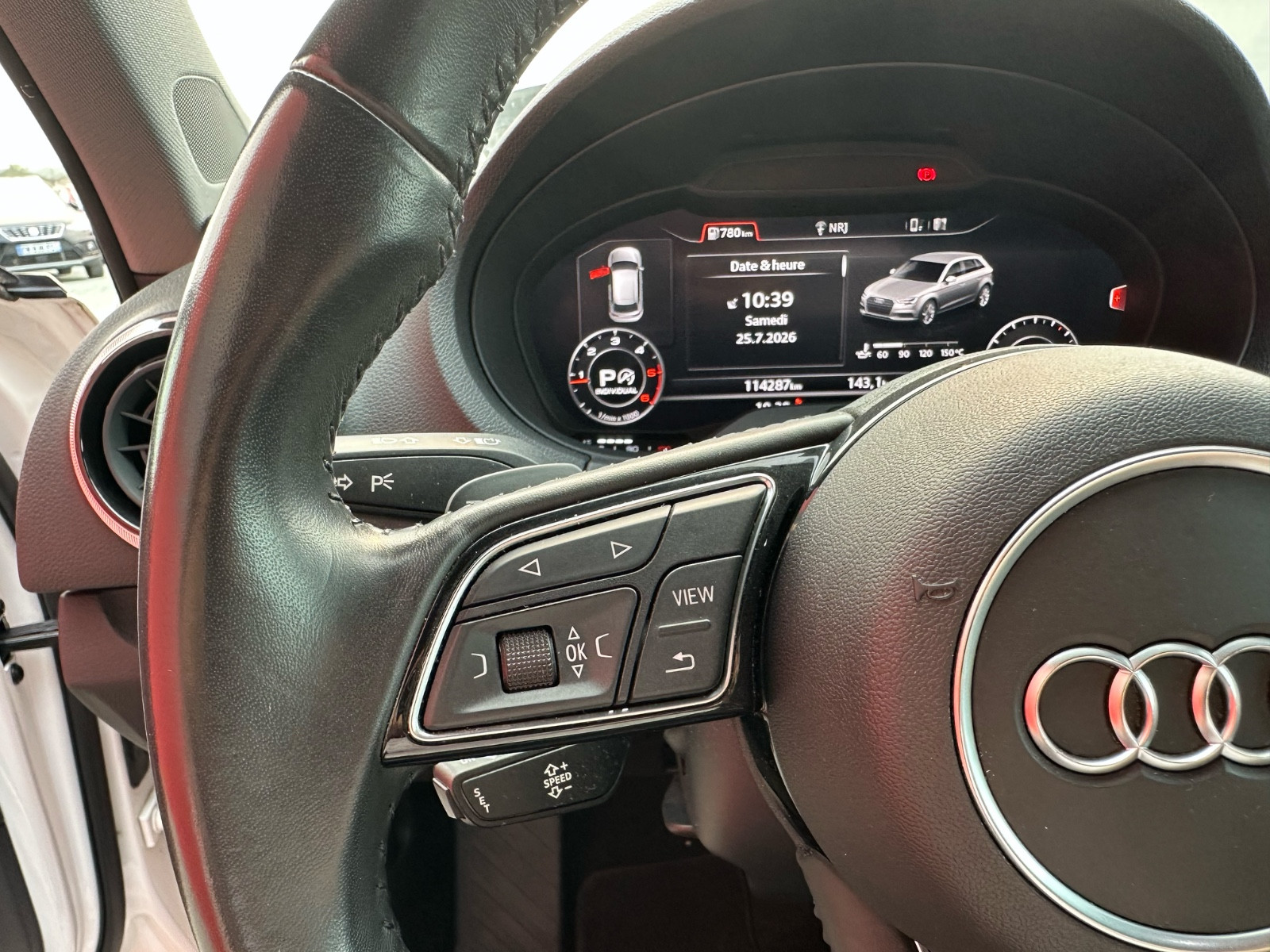 Audi A3 2.0 TDI 150 CH DESIGN LUXE – GARANTIE 12 MOIS — photo 24