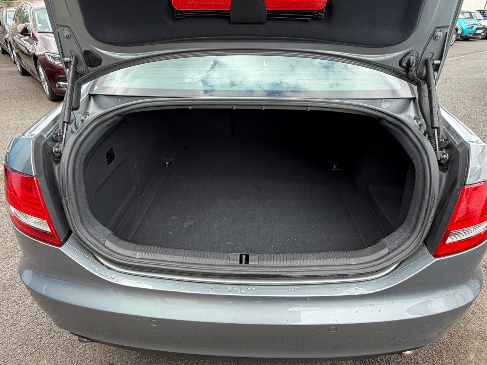 Audi A6 BERLINE - vue 1