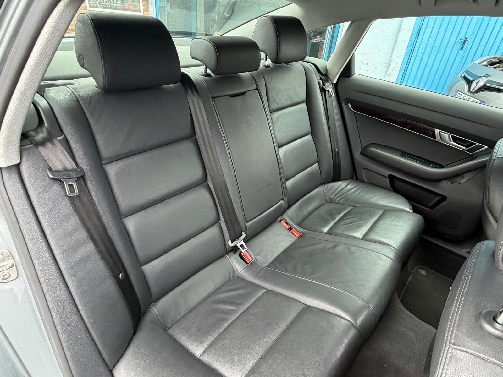 Audi A6 BERLINE - vue 1
