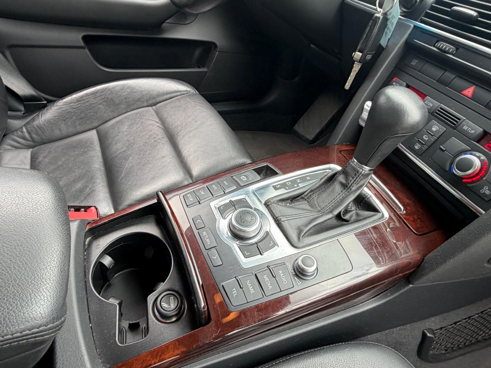 Audi A6 BERLINE - vue 1