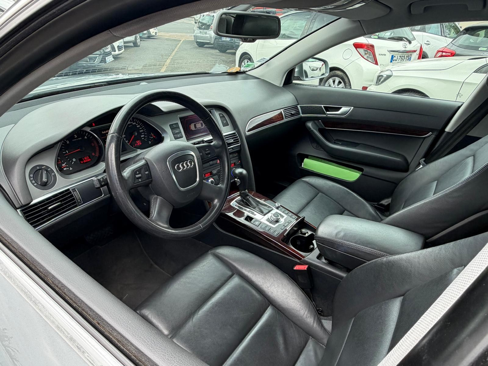 Audi A6 BERLINE - vue 1