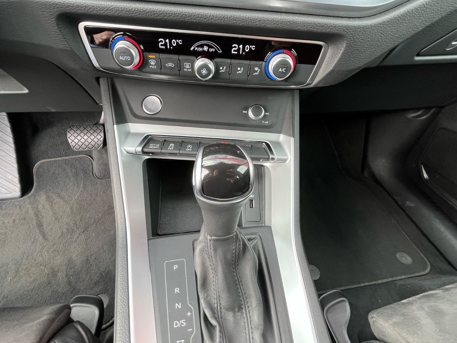 Audi Q3 SPORTBACK 35 TDI Business Line S-tronic – GARANTIE 12 MOIS — photo 14
