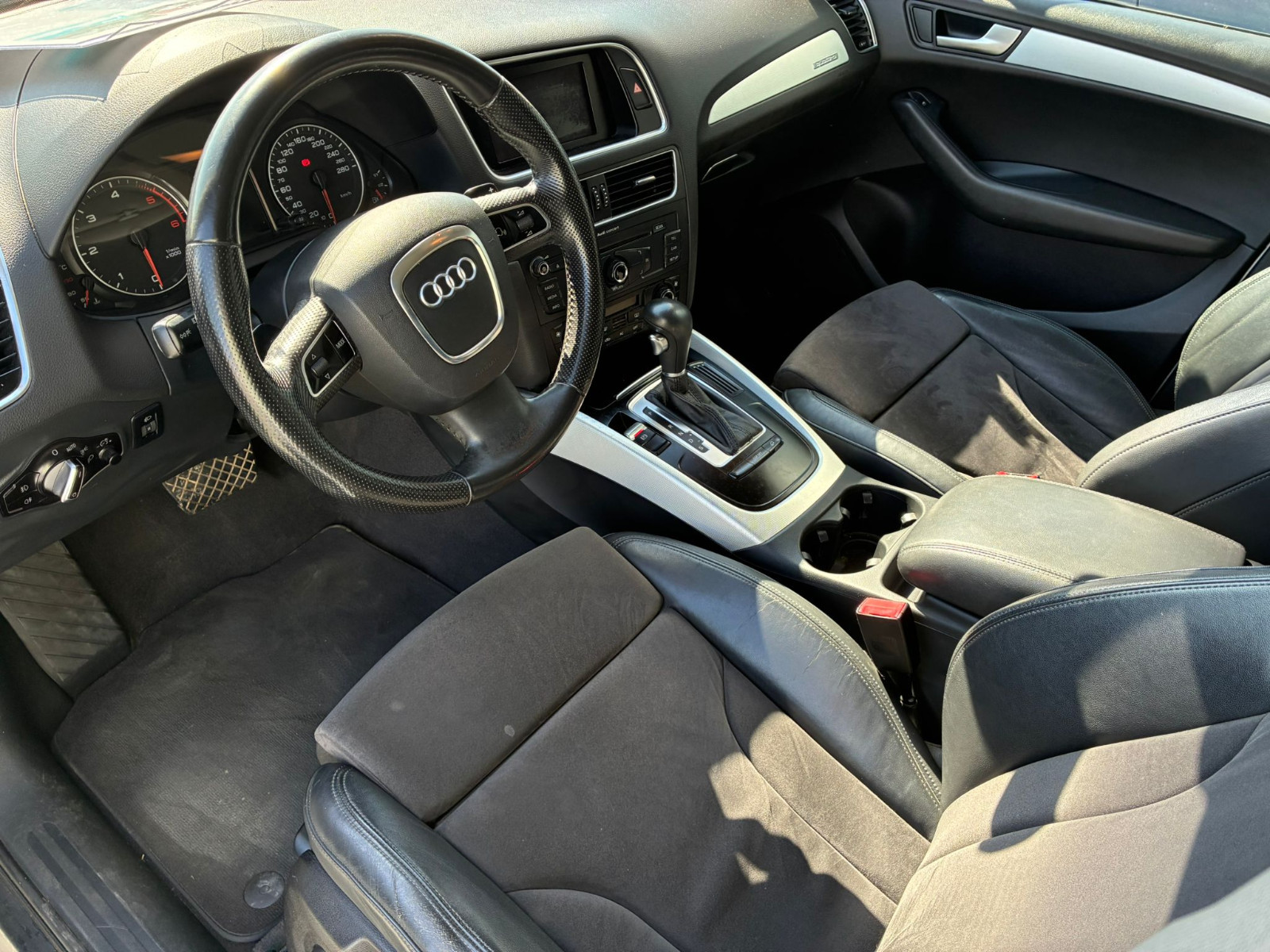 Audi Q5 Avus quattro S-tronic7 2.0 TDI 170cv – GARANTIE 12 MOIS — photo 12