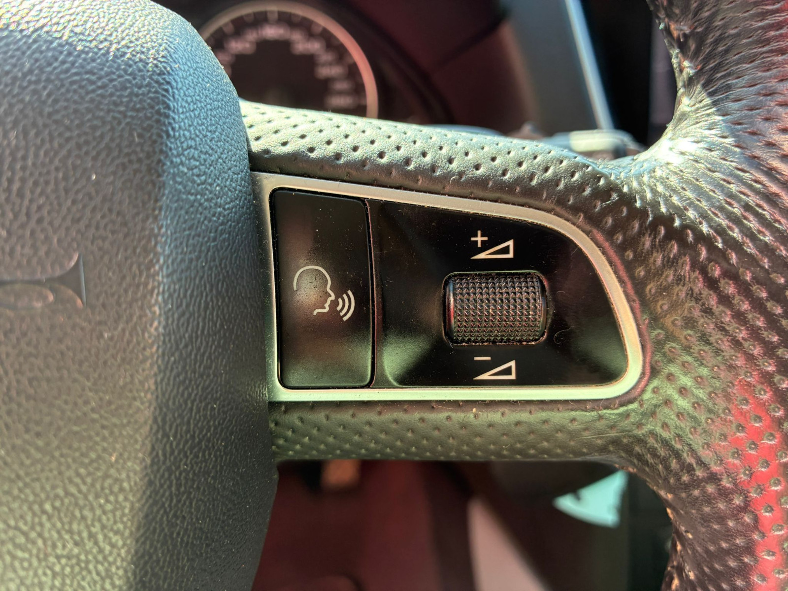 Audi Q5 Avus quattro S-tronic7 2.0 TDI 170cv – GARANTIE 12 MOIS — photo 24