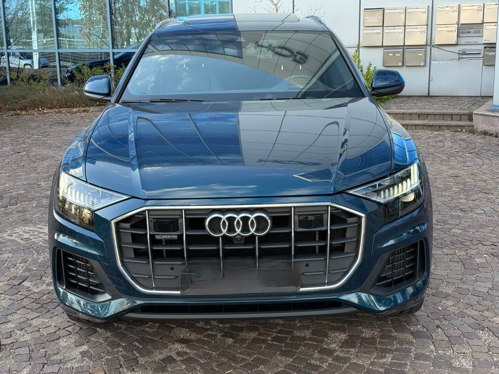 Audi Q8