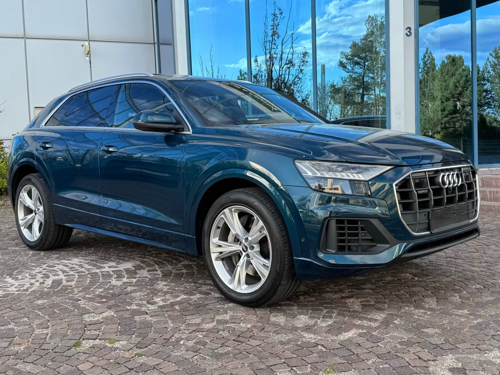 Audi Q8
