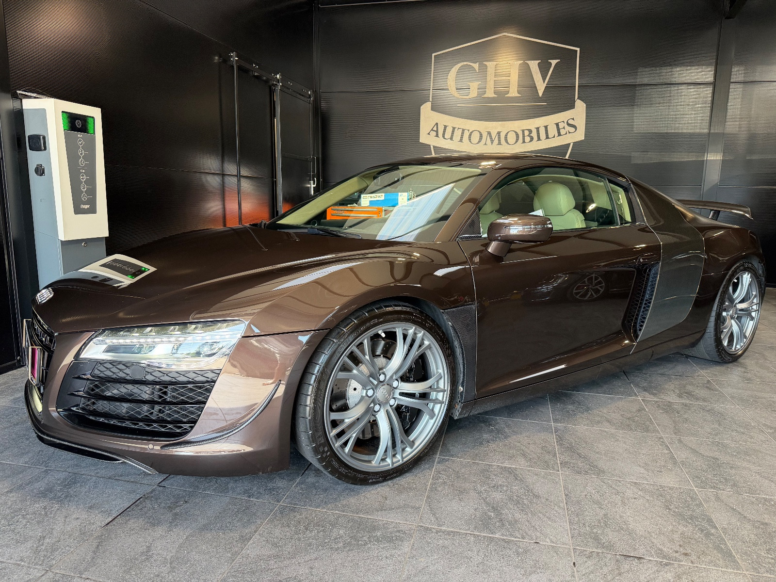 Audi R8 Coupe