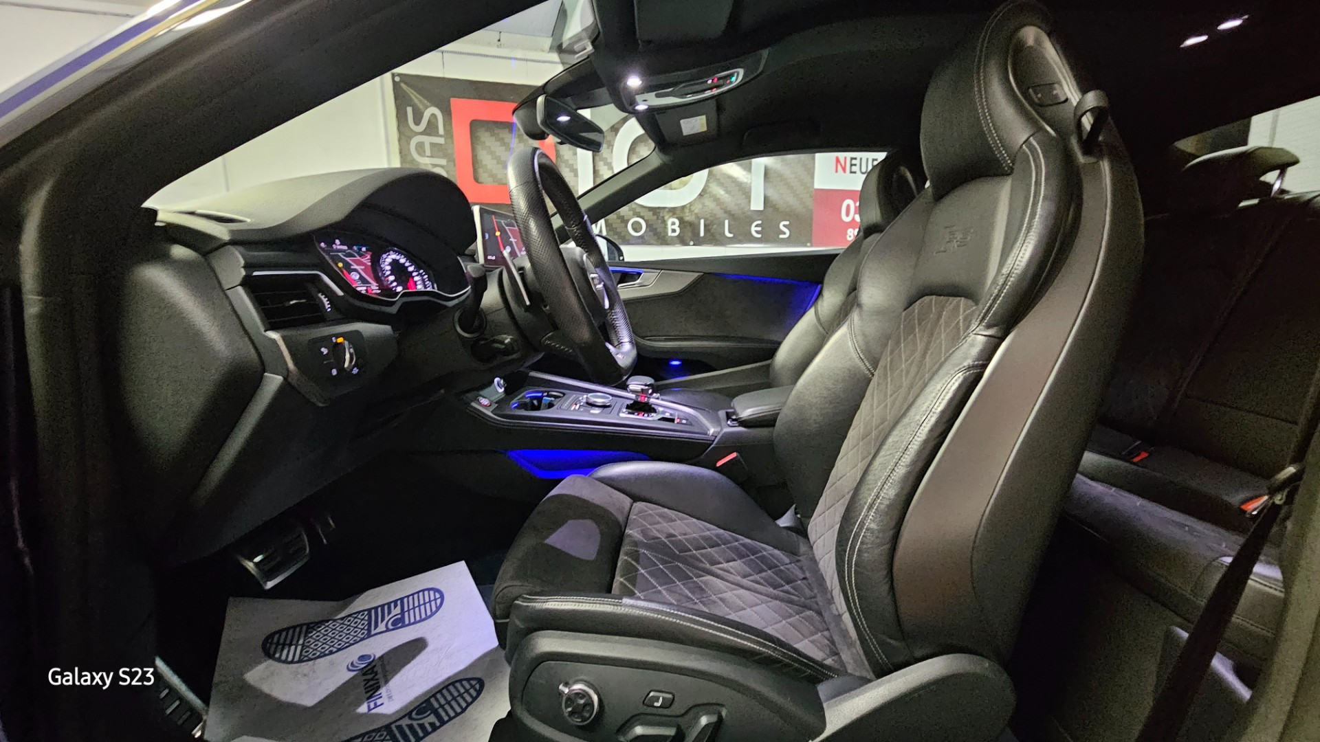 Audi RS5 - vue 1