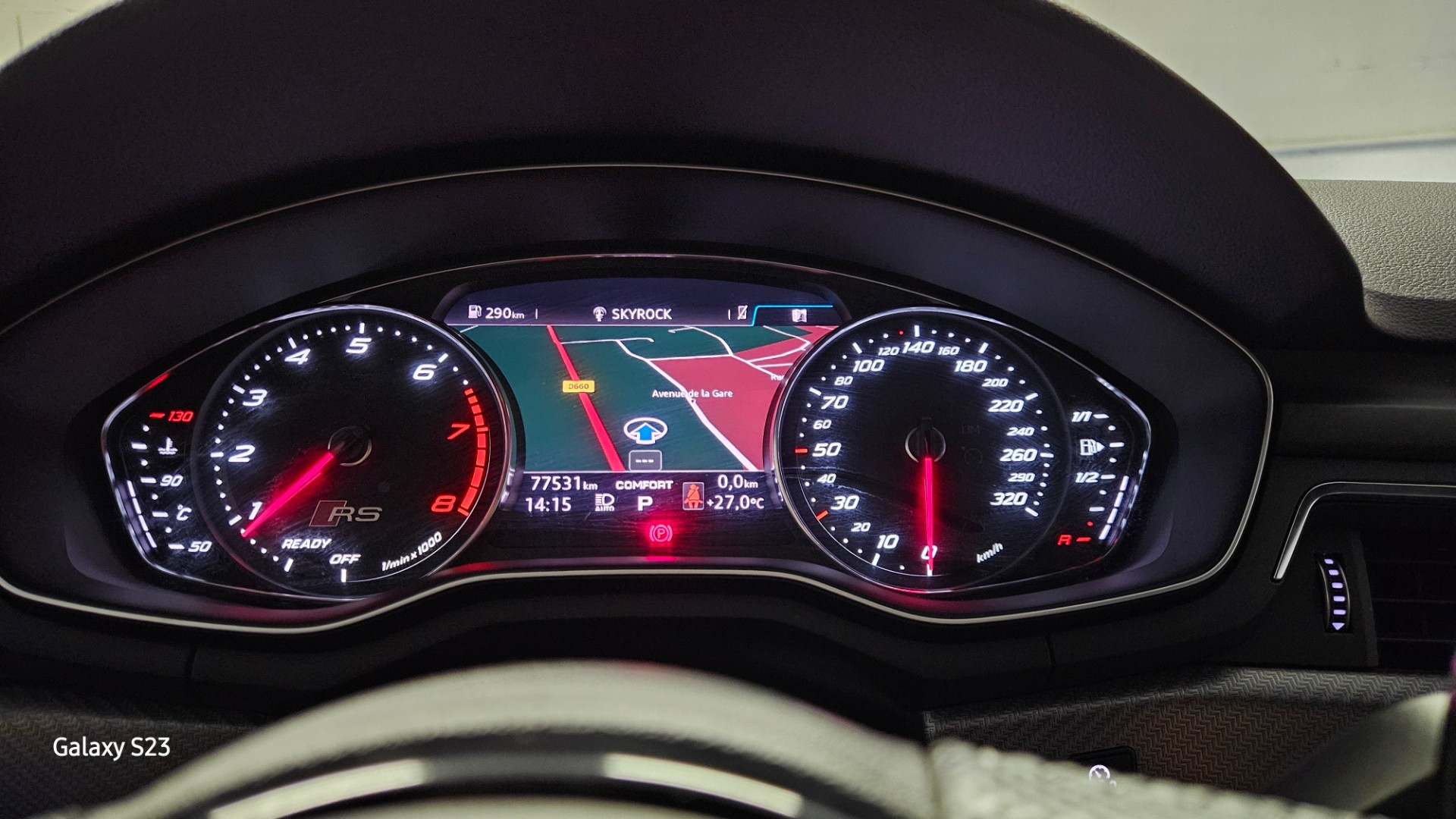 Audi RS5 - vue 1