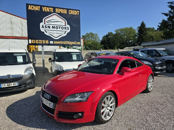 Audi TT COUPE