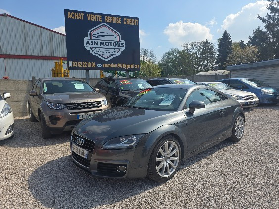 Audi TT COUPE