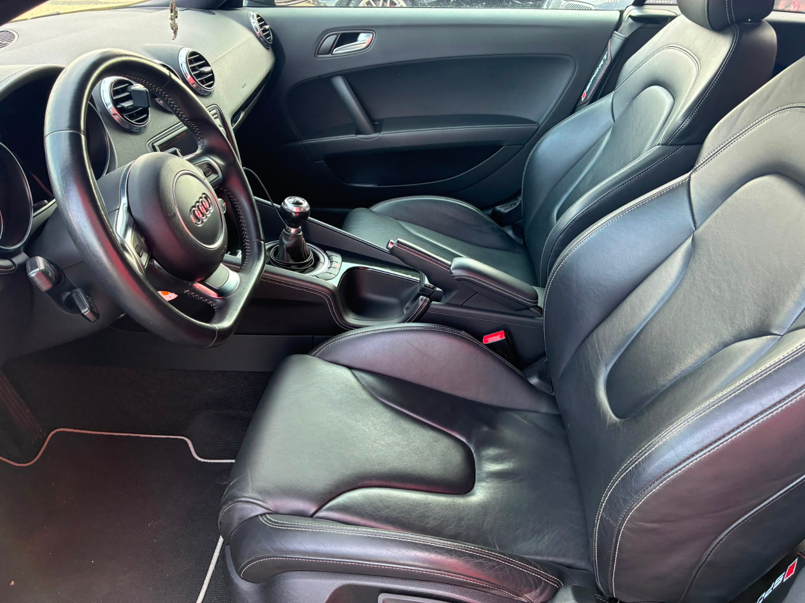 Audi TT Coupé Black Edition Noir Fantôme 1.8 TFSI 160cv – GARANTIE 12 MOIS — photo 13