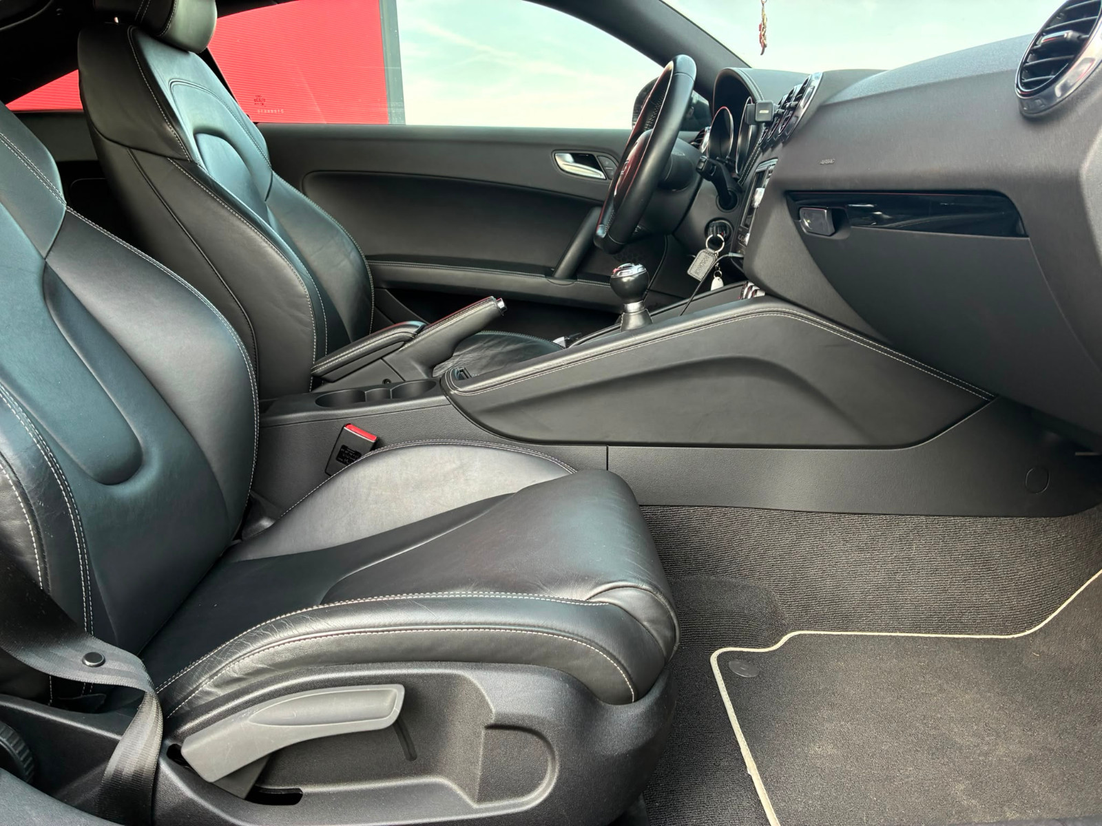 Audi TT Coupé Black Edition Noir Fantôme 1.8 TFSI 160cv – GARANTIE 12 MOIS — photo 16