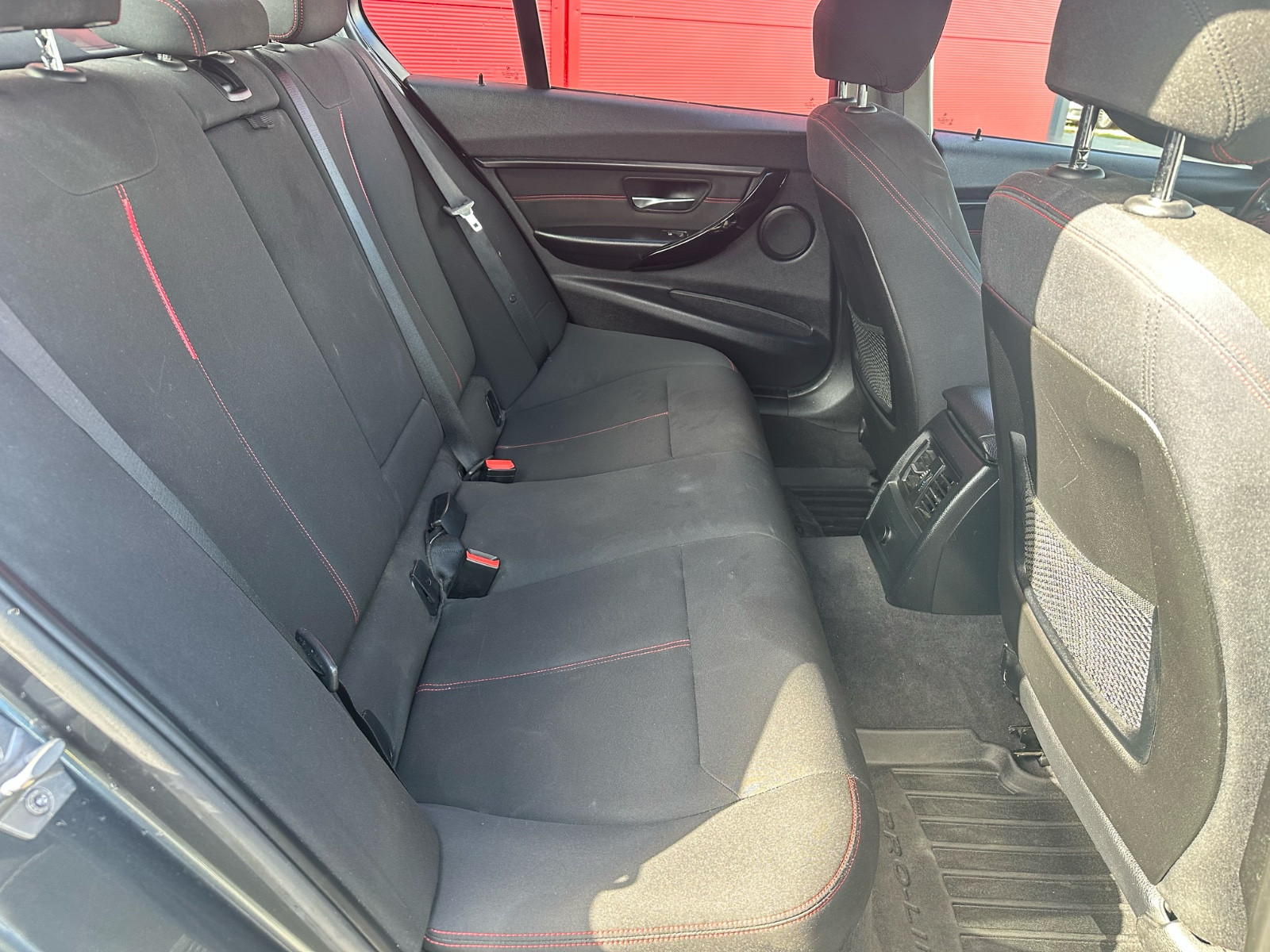 B.M.W. SERIE 3 318d Sport 2.0 143 cv Steptronic – GARANTIE 12 MOIS — photo 16