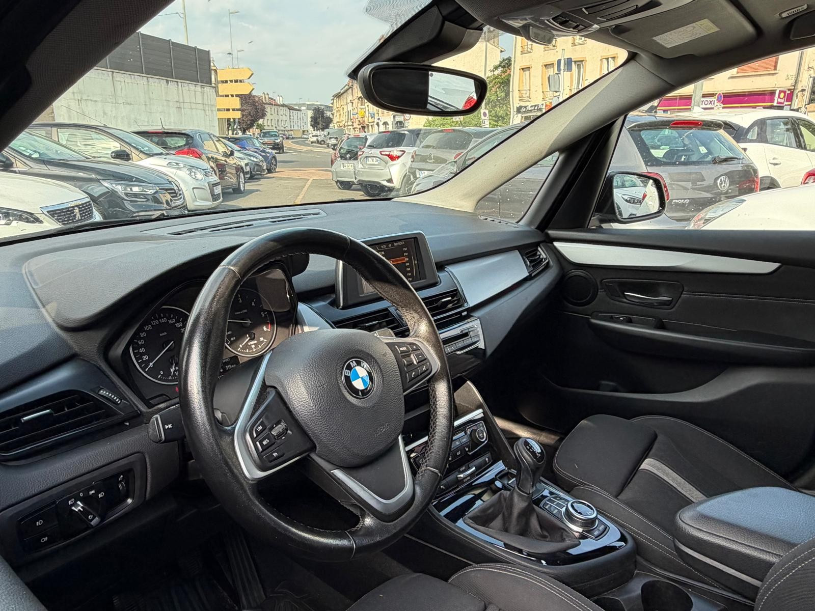 B.M.W. 2 Active Tourer - vue 1