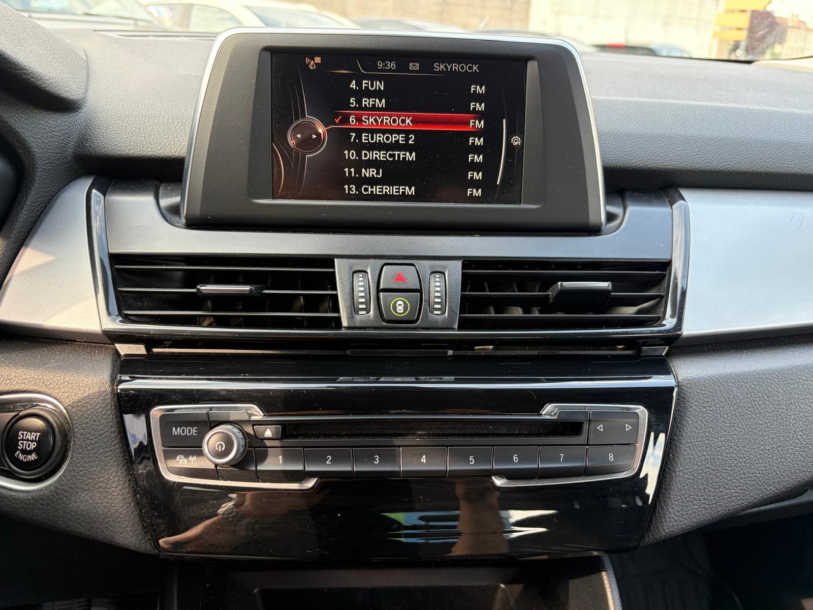 B.M.W. 2 Active Tourer - vue 1