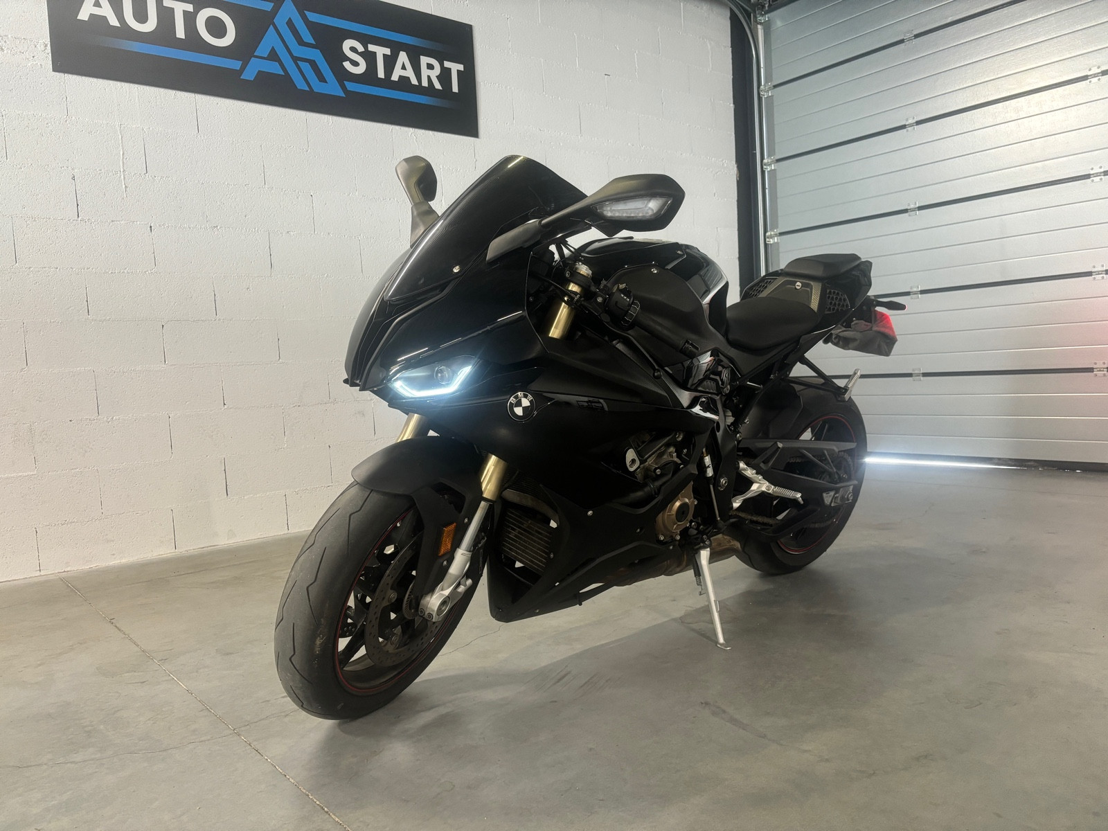 B.M.W. S1000RR Standard