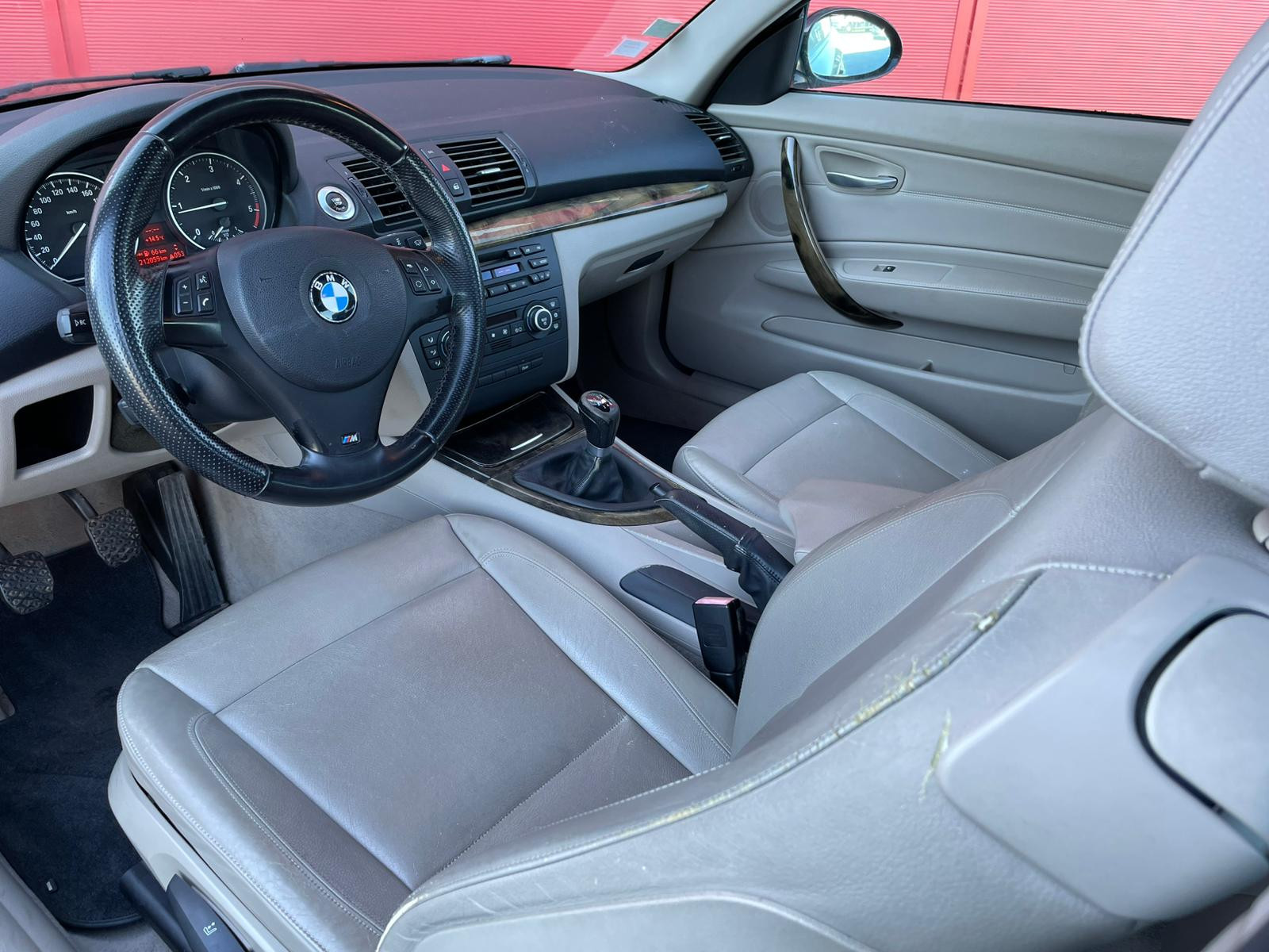 B.M.W. SERIE 1 (E82) Coupé 120d 2.0 d 177 cv – GARANTIE 12 MOIS — photo 9