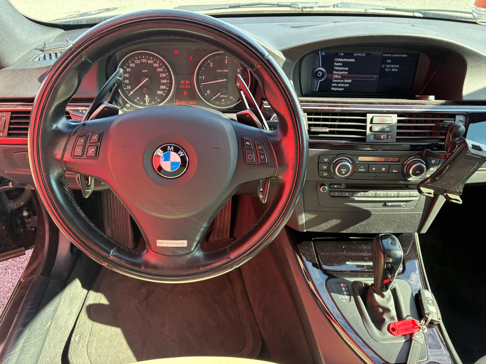 BMW Série 3 330d 245ch Pack Individual – GARANTIE 12 MOIS — photo 20