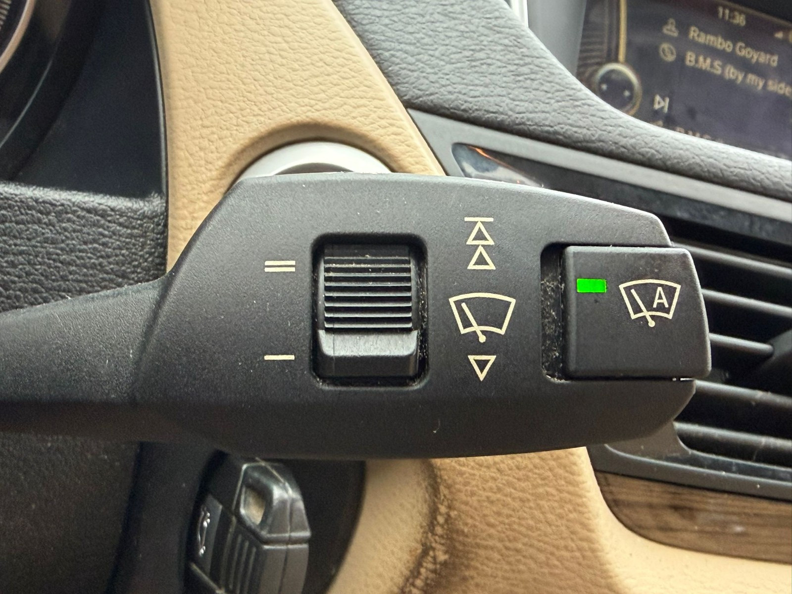 B.M.W. X1 - vue 1