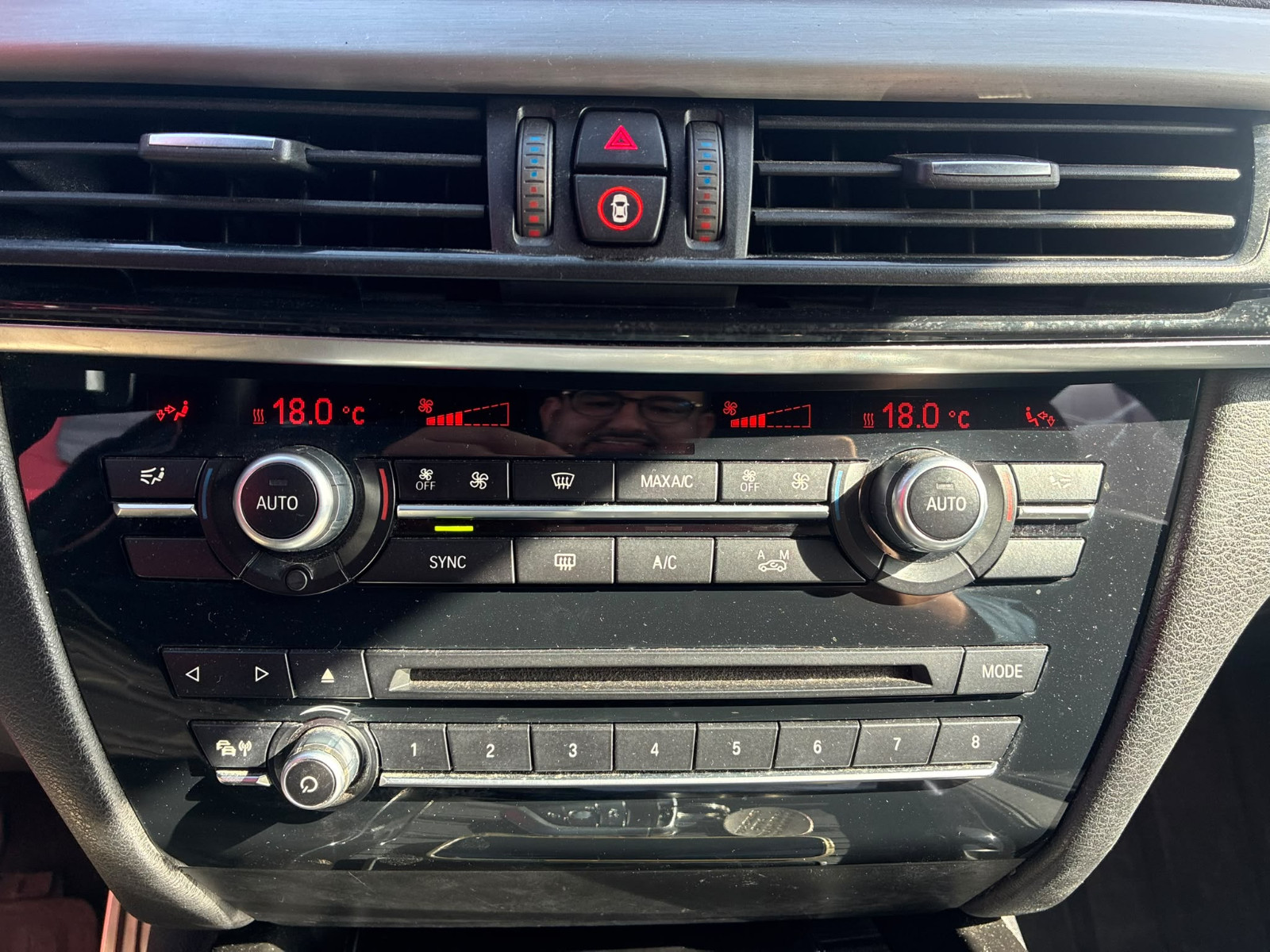 BMW X5 sDrive25d 2.0L 218cv Lounge Sport Pack M – SUIVI BMW – GARANTIE 12 MOIS — photo 29