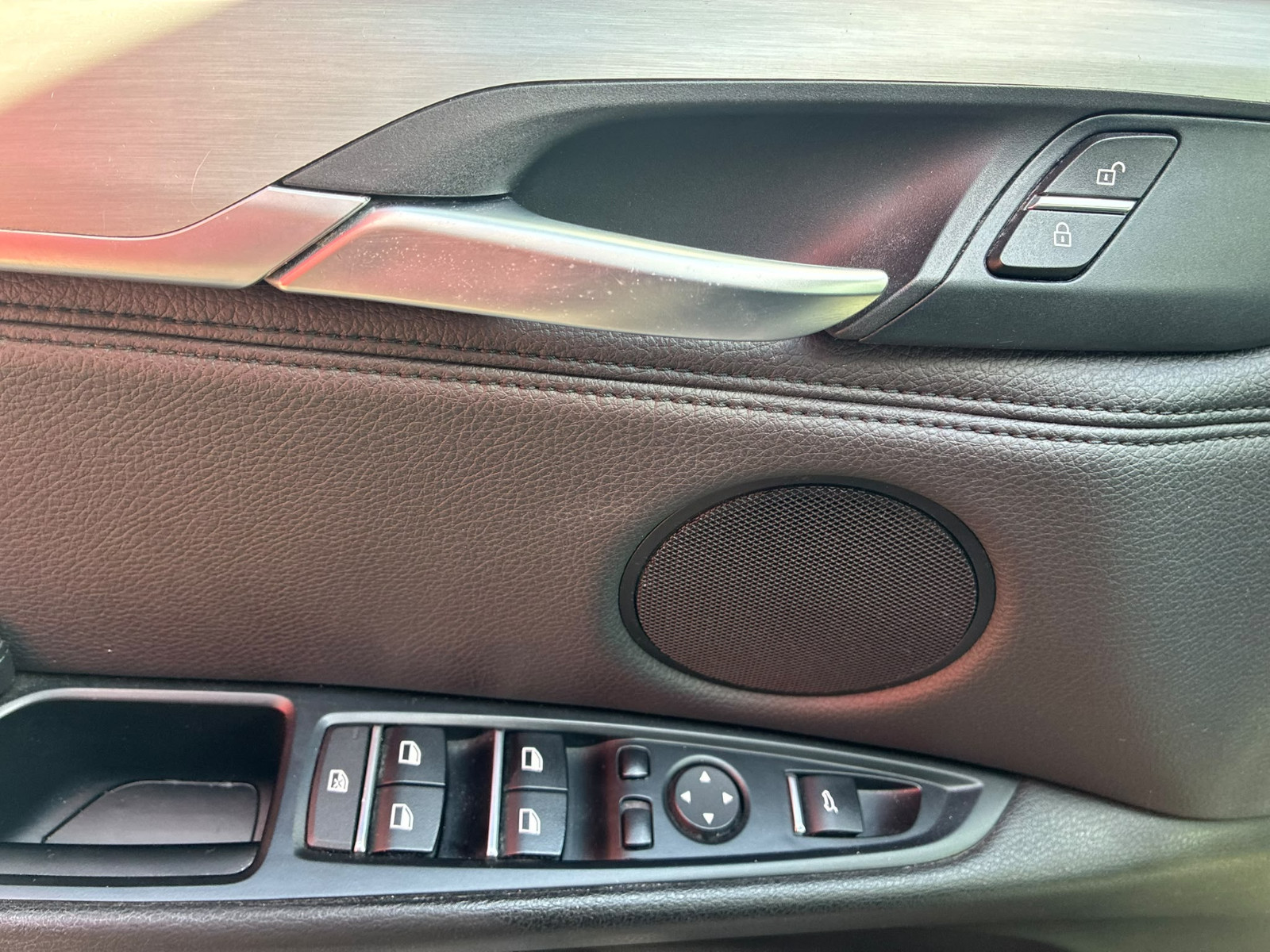 BMW X5 sDrive25d 2.0L 218cv Lounge Sport Pack M – SUIVI BMW – GARANTIE 12 MOIS — photo 32