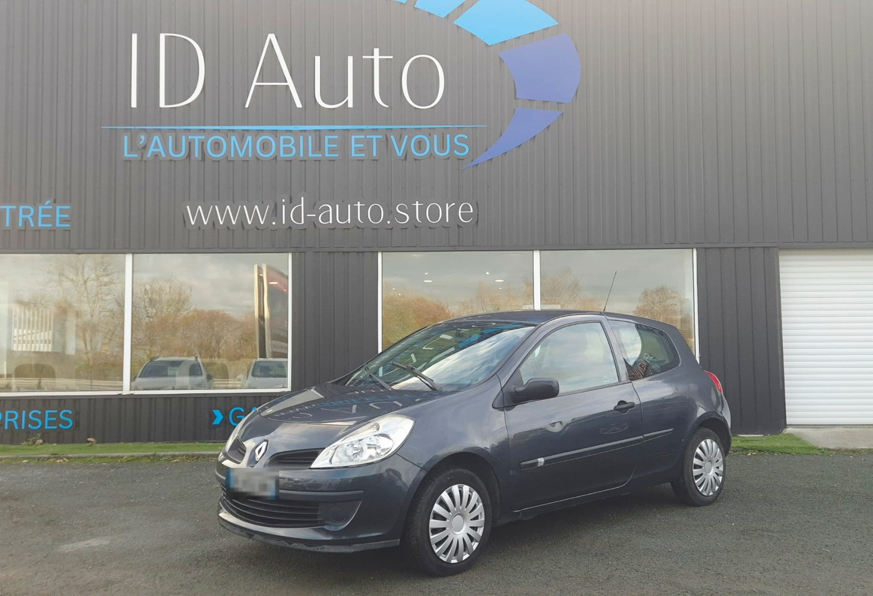 Renault Clio 3 1.2 75 CH Confort