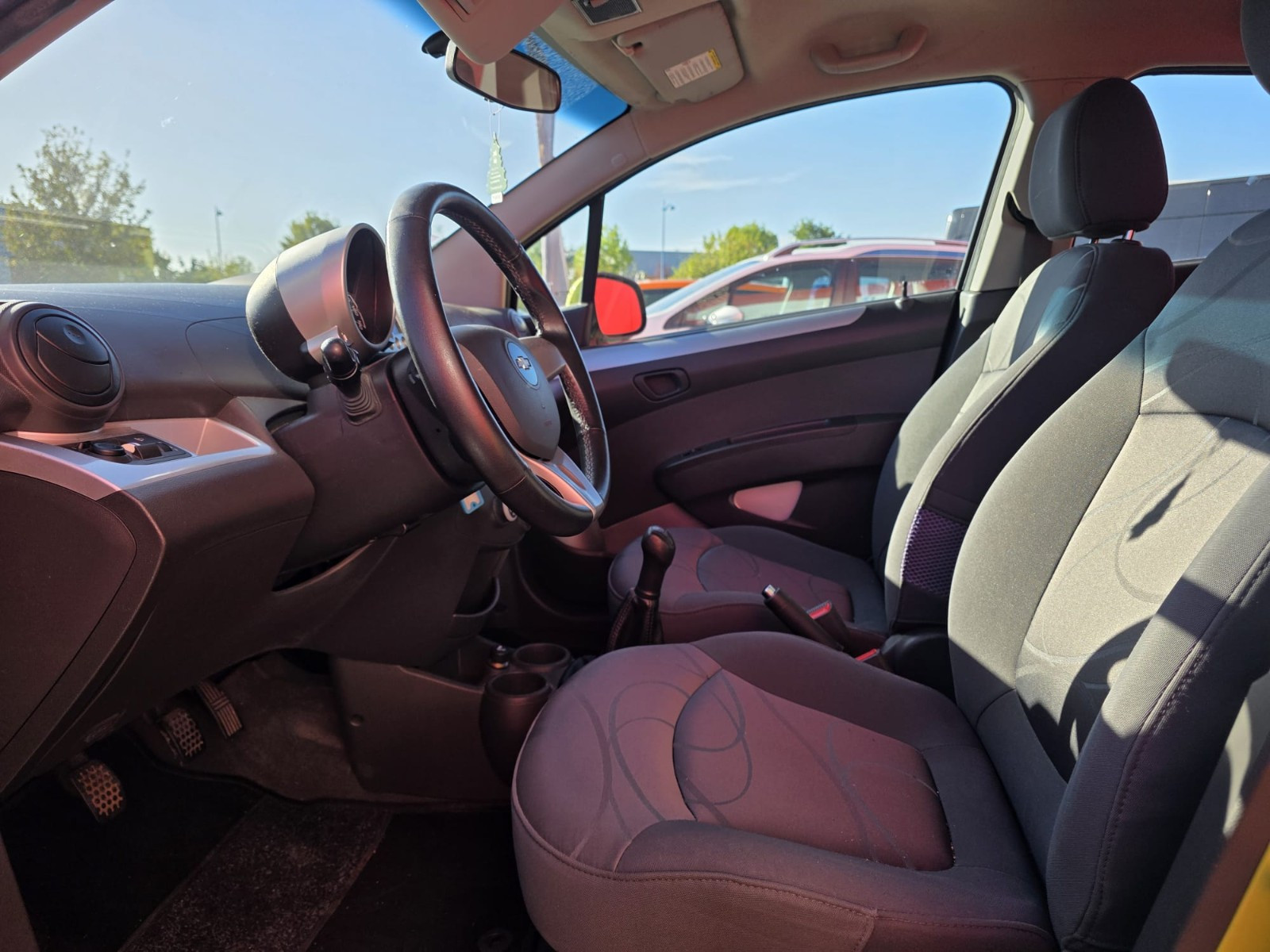 CHEVROLET SPARK 1.2 16v 82 CH 5p -Garantie 12 mois- — photo 9