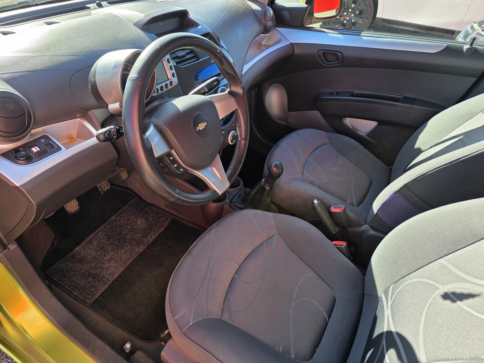 CHEVROLET SPARK 1.2 16v 82 CH 5p -Garantie 12 mois- — photo 10
