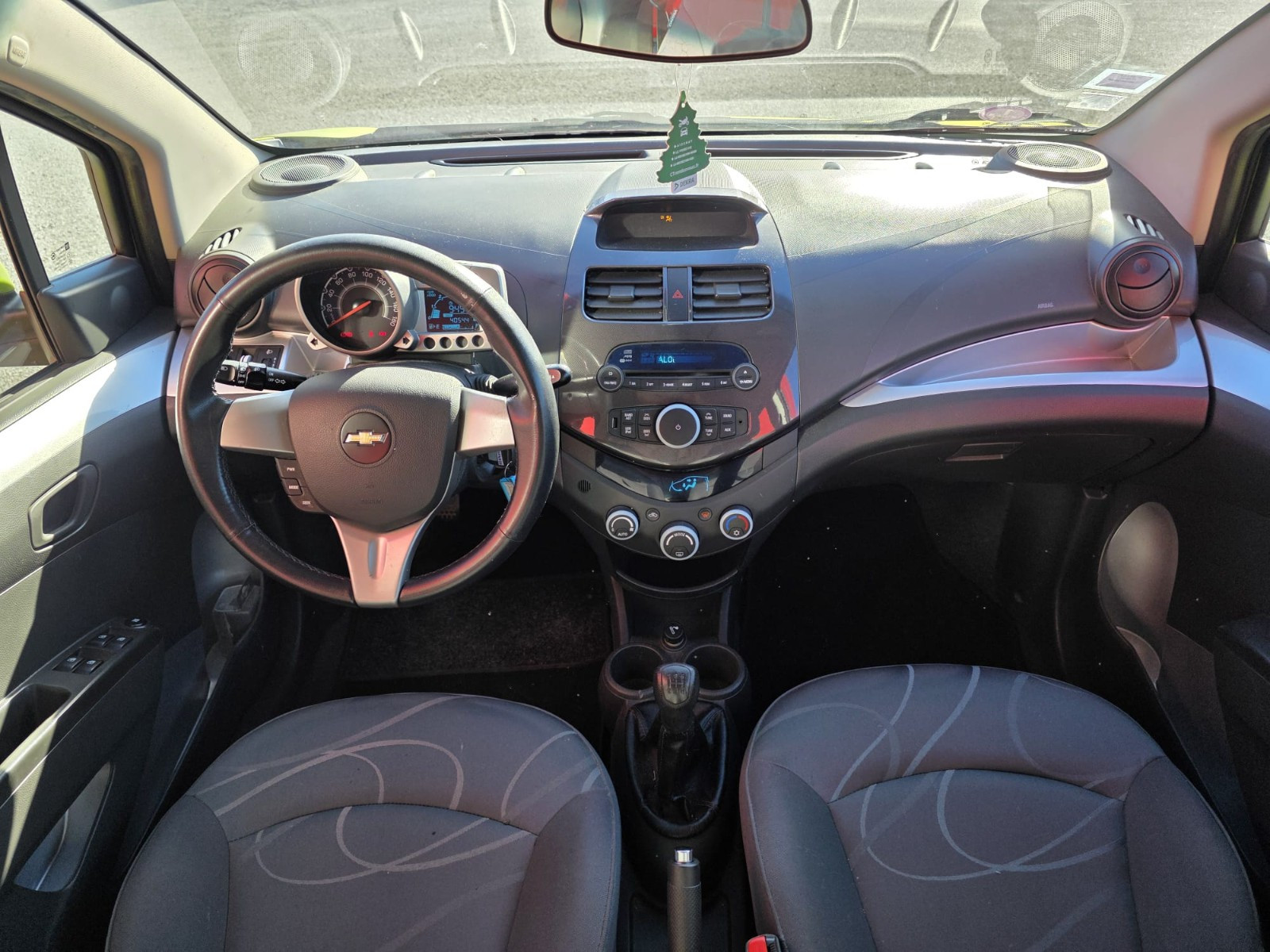 CHEVROLET SPARK 1.2 16v 82 CH 5p -Garantie 12 mois- — photo 17