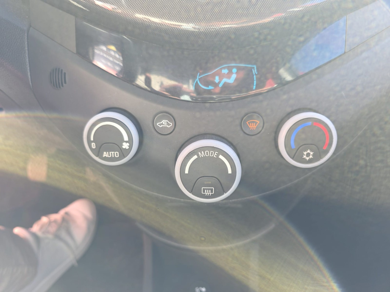 CHEVROLET SPARK 1.2 16v 82 CH 5p -Garantie 12 mois- — photo 22