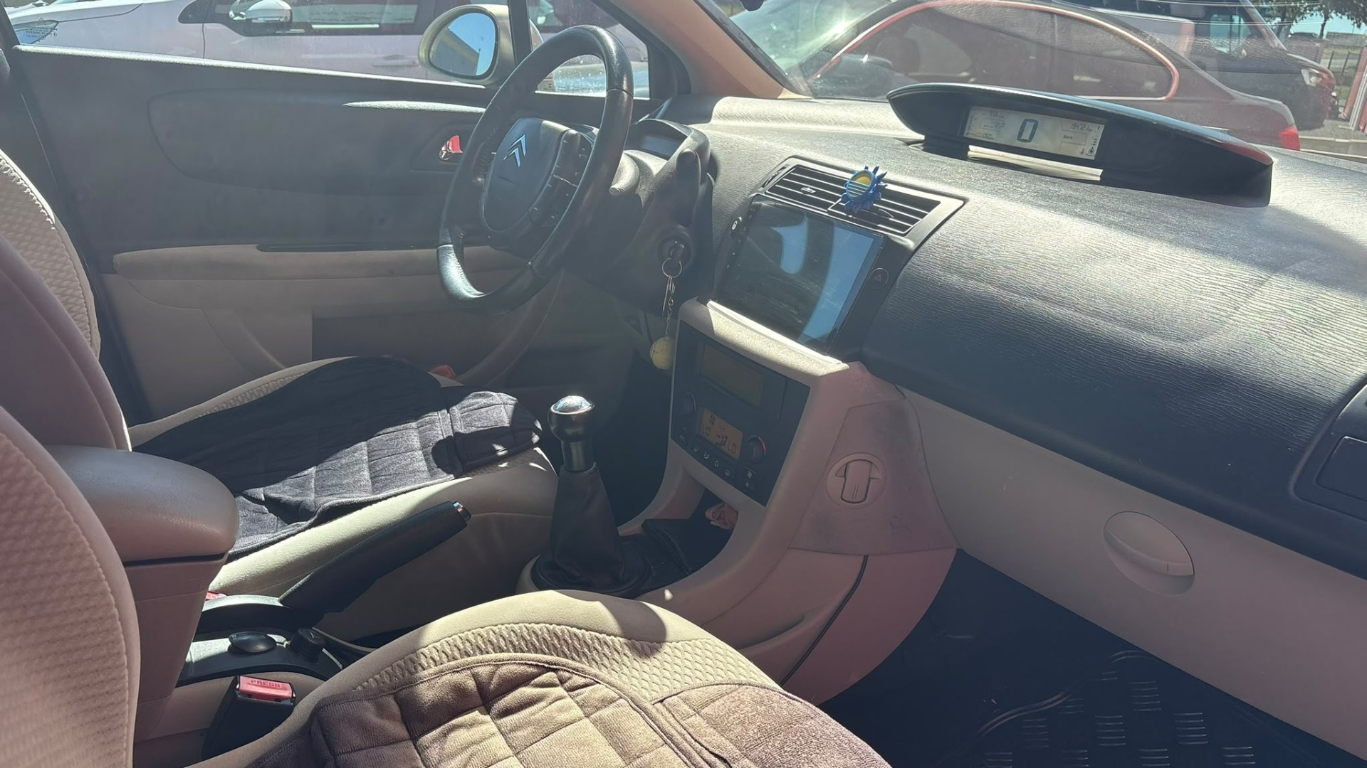 Citroën C4 1.6 HDI 90 CV CARPLAY – ATTELAGE – GARANTIE 12 MOIS — photo 11