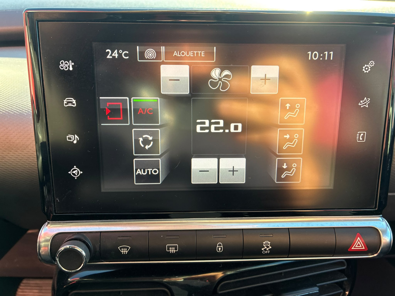 Citroën C4 CACTUS 1.6L BlueHDi 100ch Shine Edition ETG6 – Distribution OK – ATTELAGE – GARANTIE 12 MOIS — photo 26