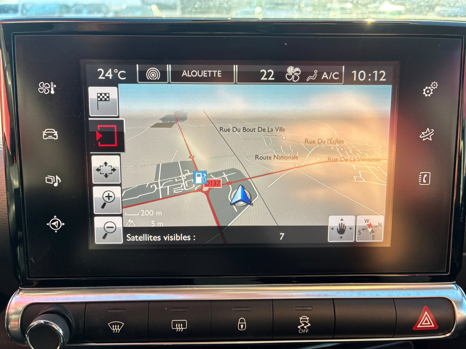 Citroën C4 CACTUS 1.6L BlueHDi 100ch Shine Edition ETG6 – Distribution OK – ATTELAGE – GARANTIE 12 MOIS — photo 27