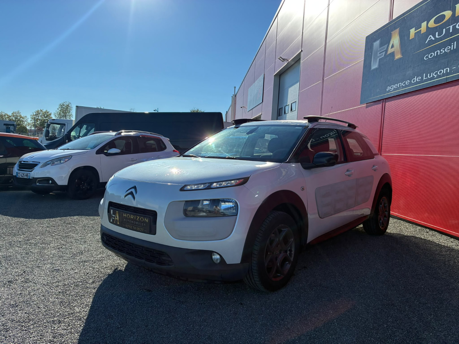 Citroën C4 CACTUS 1.6L BlueHDi 100ch Shine Edition ETG6 – Distribution OK – ATTELAGE – GARANTIE 12 MOIS — photo 3