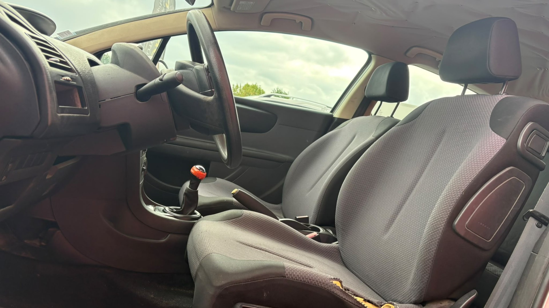 Citroën C4 COUPE 1.6 HDI 90CV REGULATEUR ATTELAGE – GARANTIE 12 MOIS — photo 12