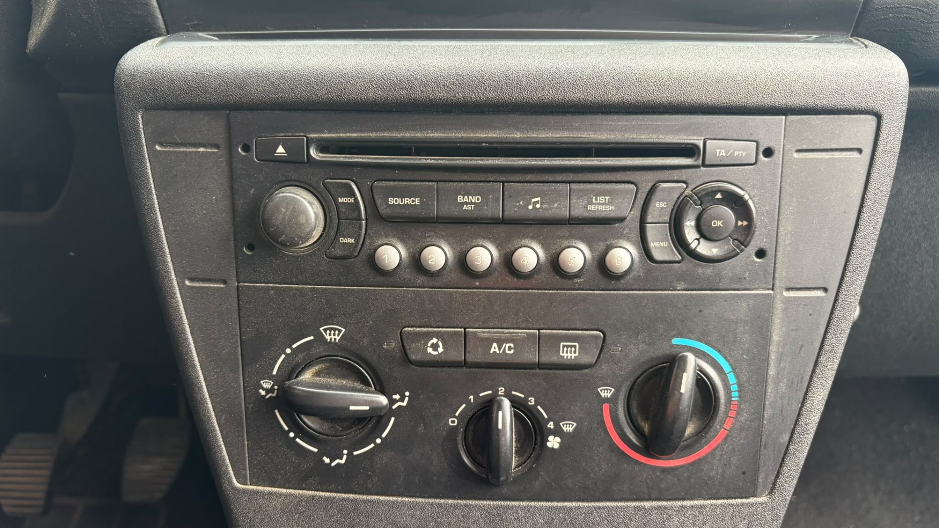 Citroën C4 COUPE 1.6 HDI 90CV REGULATEUR ATTELAGE – GARANTIE 12 MOIS — photo 19