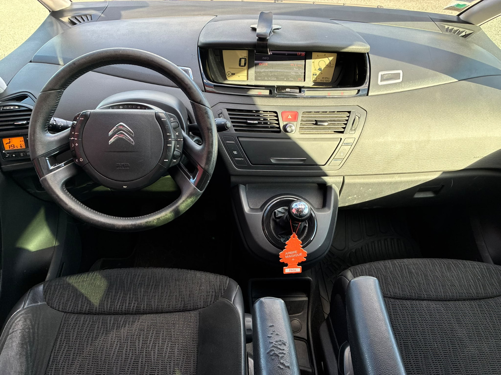 Citroën C4 Picasso 1.6 HDI 110ch Exclusive – GARANTIE 12 MOIS — photo 9