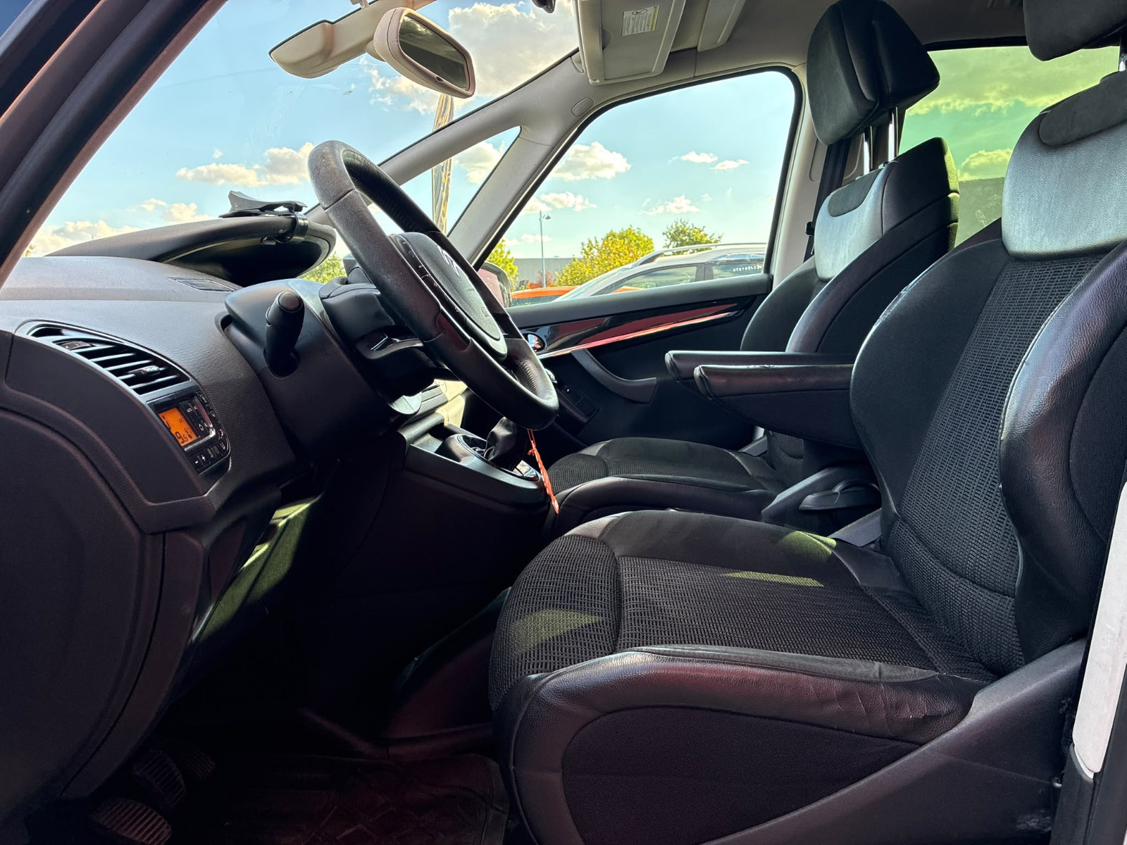 Citroën C4 Picasso 1.6 HDI 110ch Exclusive – GARANTIE 12 MOIS — photo 10