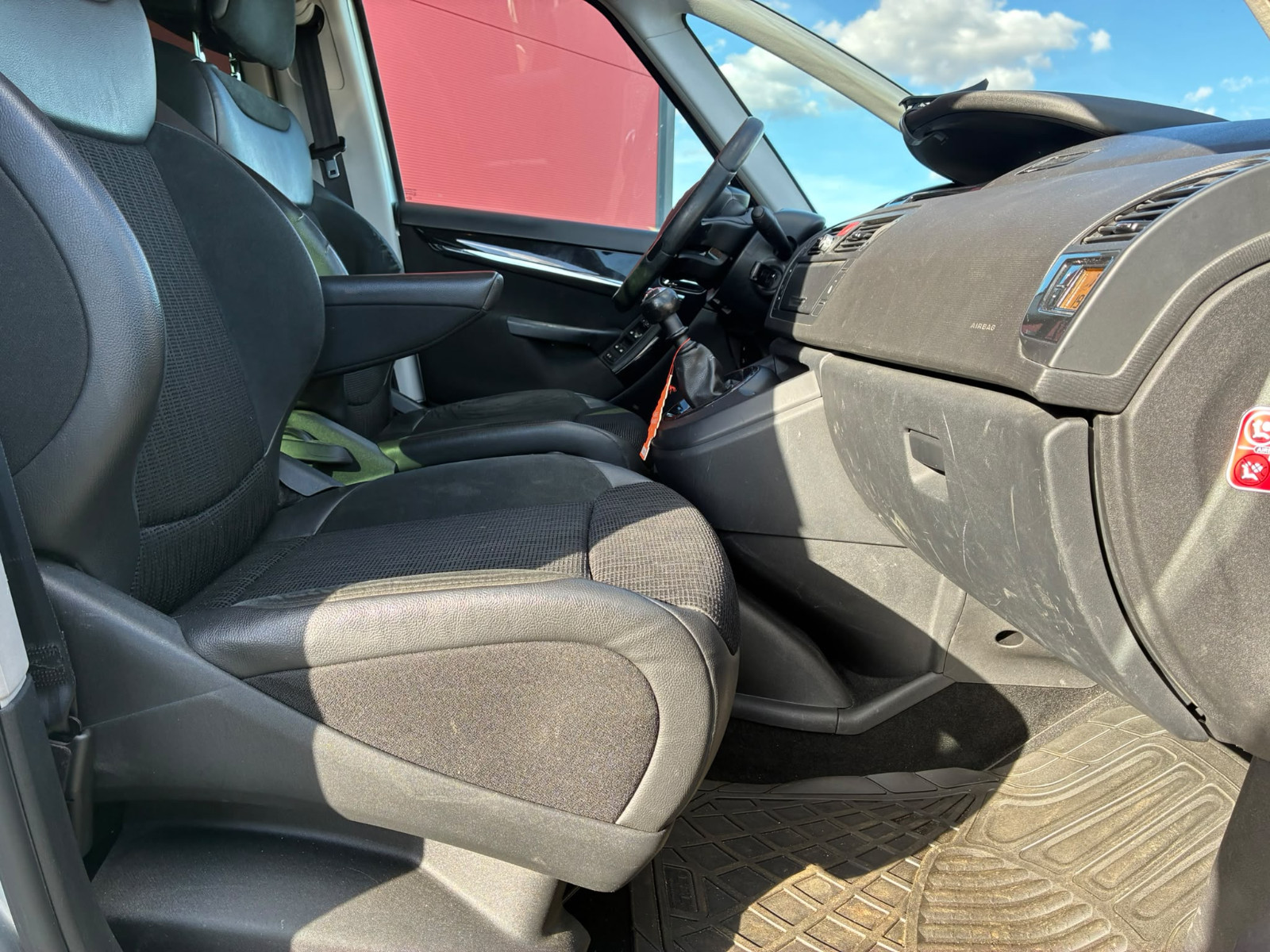 Citroën C4 Picasso 1.6 HDI 110ch Exclusive – GARANTIE 12 MOIS — photo 14