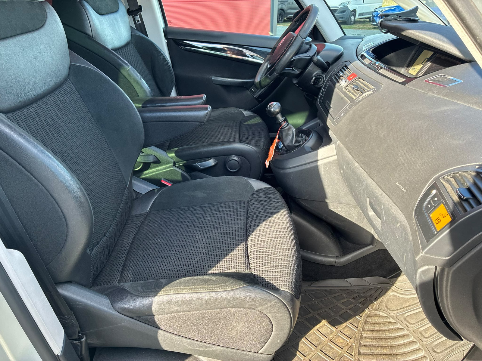 Citroën C4 Picasso 1.6 HDI 110ch Exclusive – GARANTIE 12 MOIS — photo 15