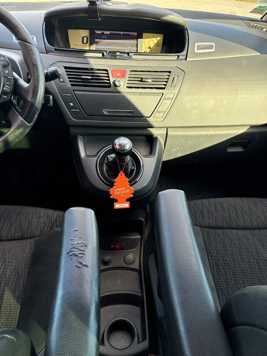 Citroën C4 Picasso 1.6 HDI 110ch Exclusive – GARANTIE 12 MOIS — photo 24